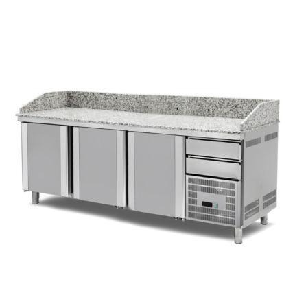 Banco refrigerato per pizza – 0/+5 ºC – 3 porte e 2 cassetti – 2100 x 800 x 1020 mm